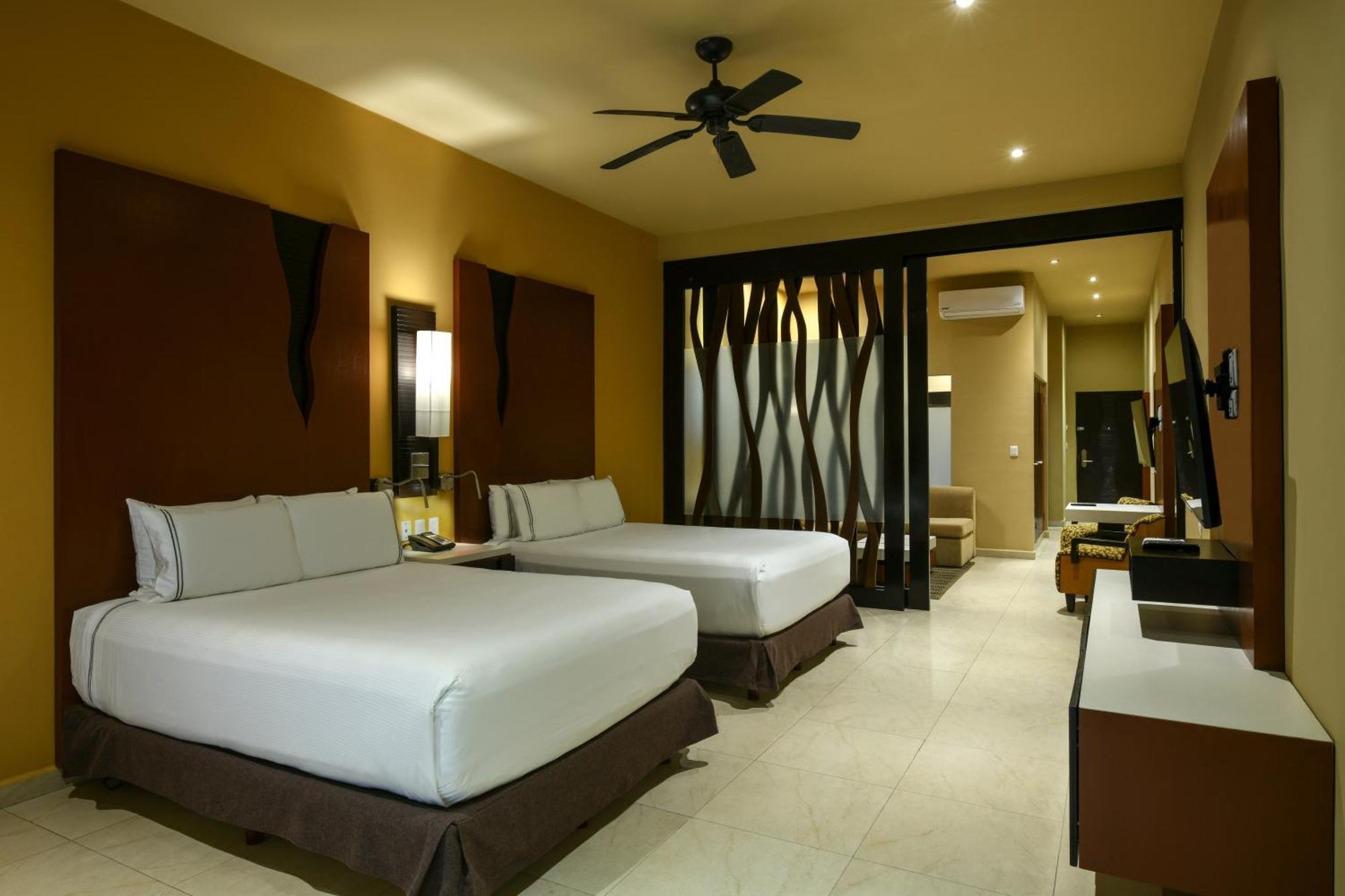 Generations Riviera Maya Family Resort Catamaran, Water Park & More Inclusive Puerto Morelos Exterior photo