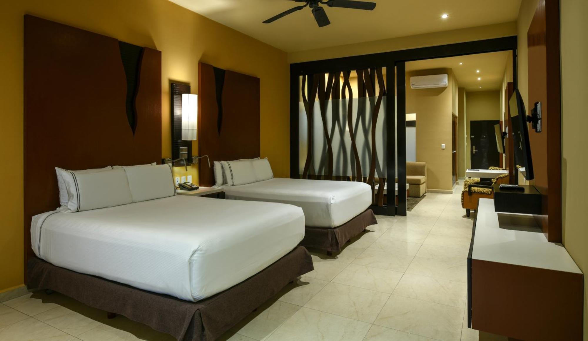 Generations Riviera Maya Family Resort Catamaran, Water Park & More Inclusive Puerto Morelos Exterior photo