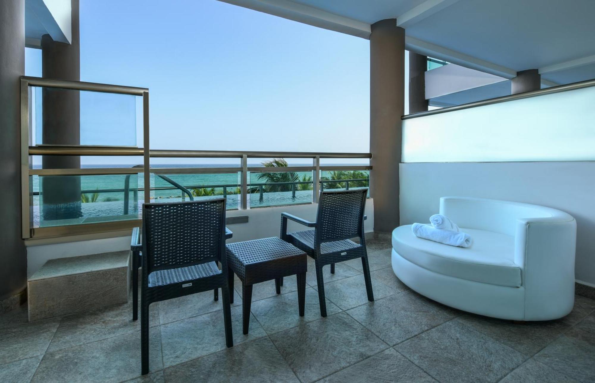 Generations Riviera Maya Family Resort Catamaran, Water Park & More Inclusive Puerto Morelos Exterior photo